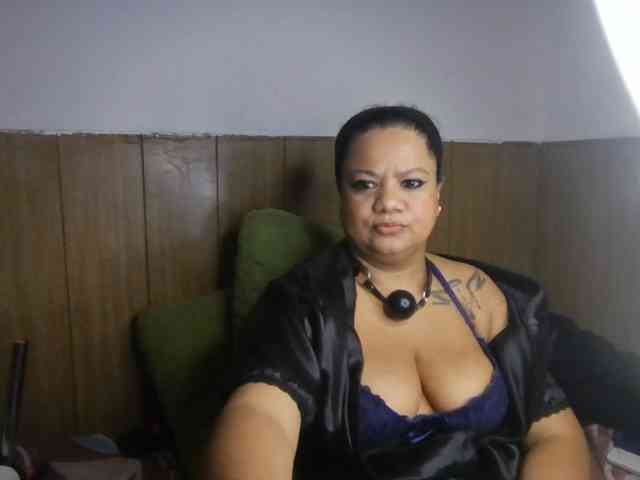Domme_Carla_Brazil