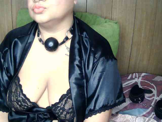 Domme_Carla_Brazil