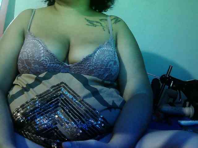 Domme_Carla_Brazil webcam