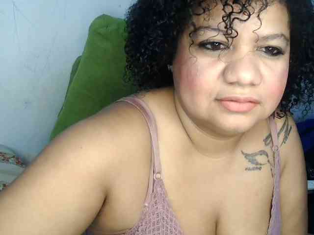 Domme_Carla_Brazil webcam