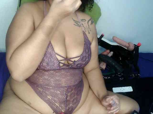 Domme_Carla_Brazil