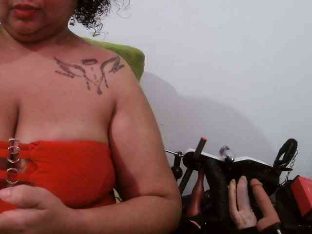 Modelo: Domme_Carla_Brazil