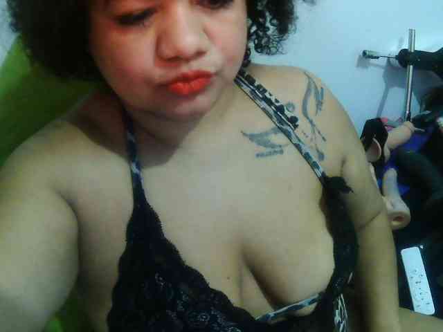 Modelo: Domme_Carla_Brazil