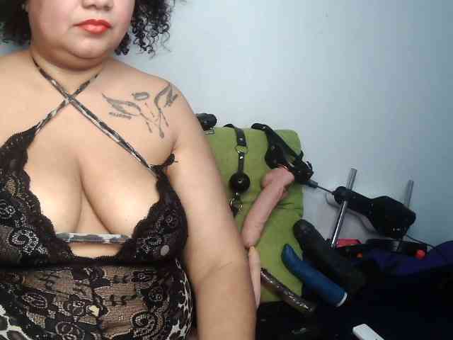 Modelo: Domme_Carla_Brazil