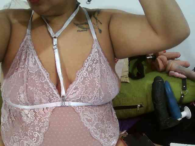 Modelo: Domme_Carla_Brazil