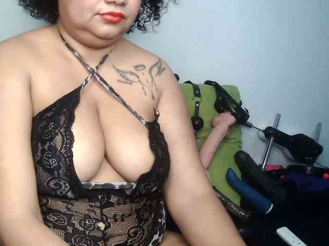 Domme_Carla_Brazil