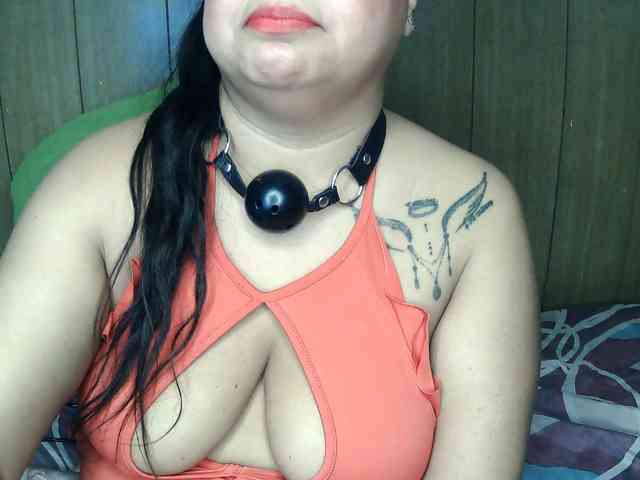 Domme_Carla_Brazil