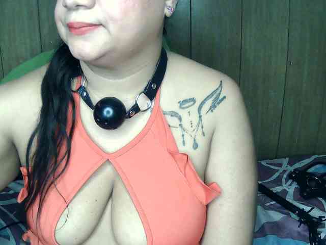 Domme_Carla_Brazil