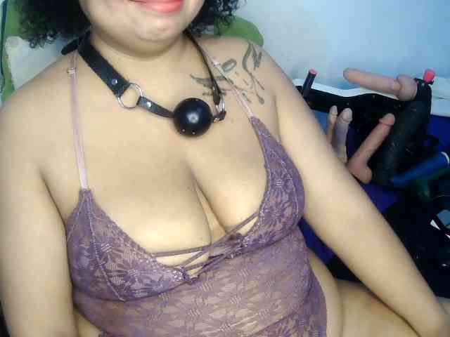 Modelo: Domme_Carla_Brazil