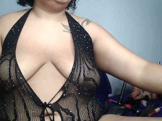 Domme_Carla_Brazil webcam