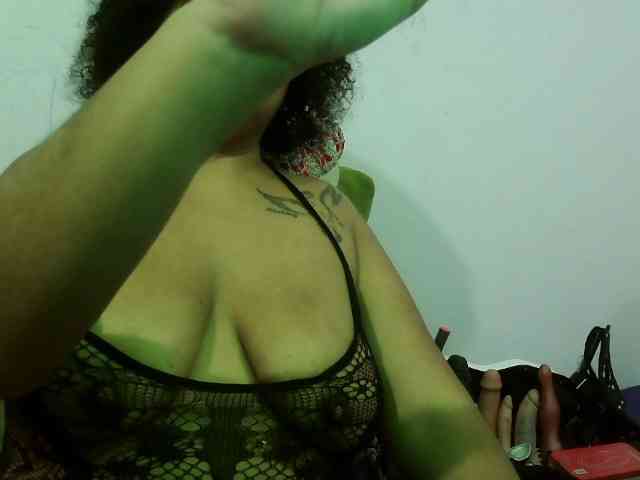 Modelo: Domme_Carla_Brazil