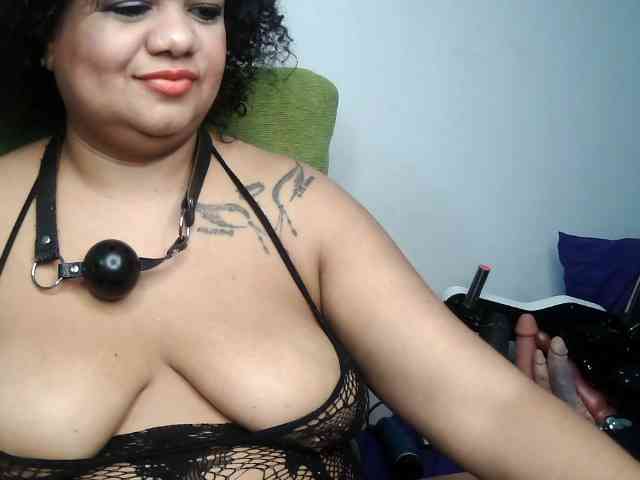 Domme_Carla_Brazil