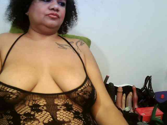 Domme_Carla_Brazil