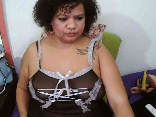 Modelo: Domme_Carla_Brazil
