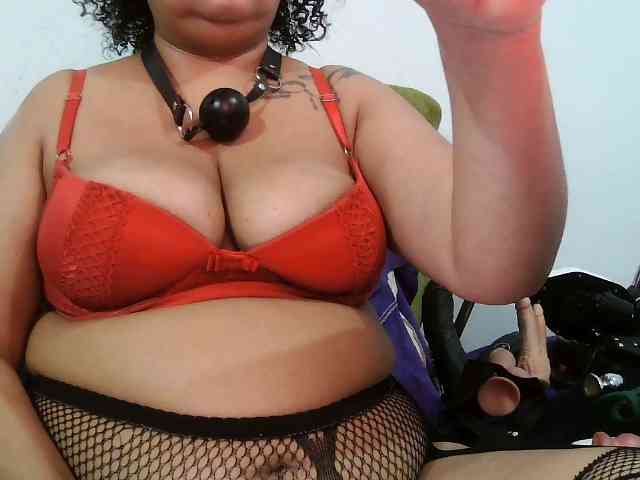 Domme_Carla_Brazil