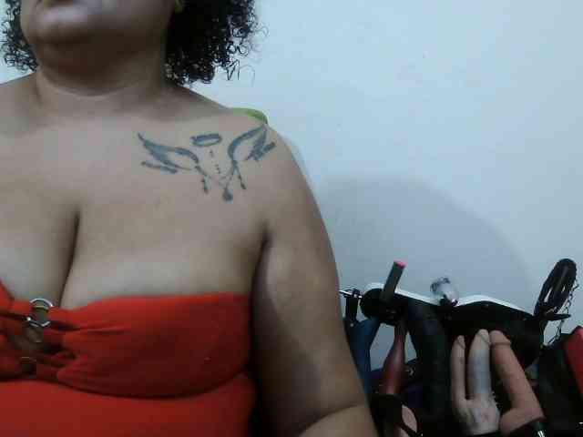 Modelo: Domme_Carla_Brazil