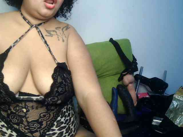 Domme_Carla_Brazil