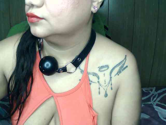 Domme_Carla_Brazil