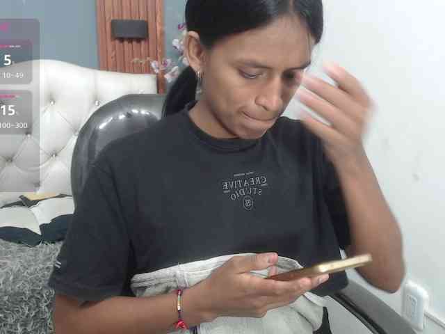 enyelin Live Webcam on BongaCams