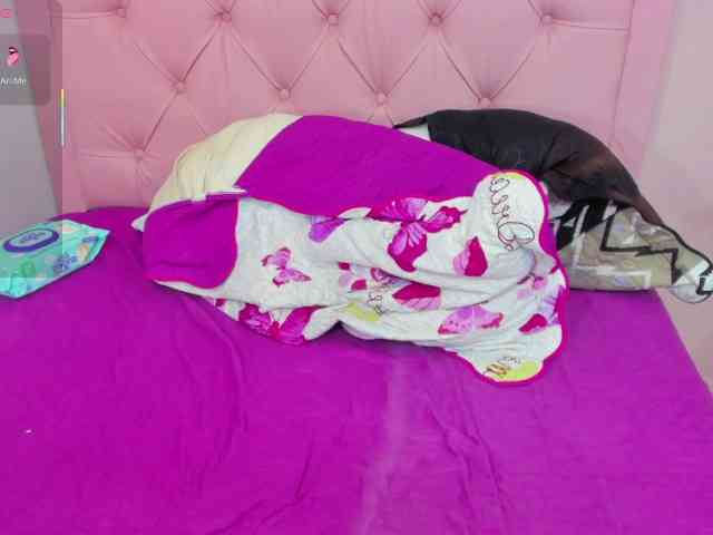 enyelin Sex Cam Show