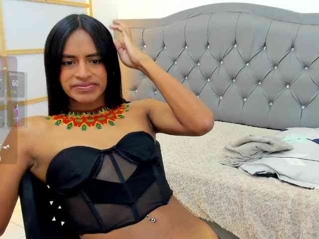 enyelin Live Webcam on BongaCams