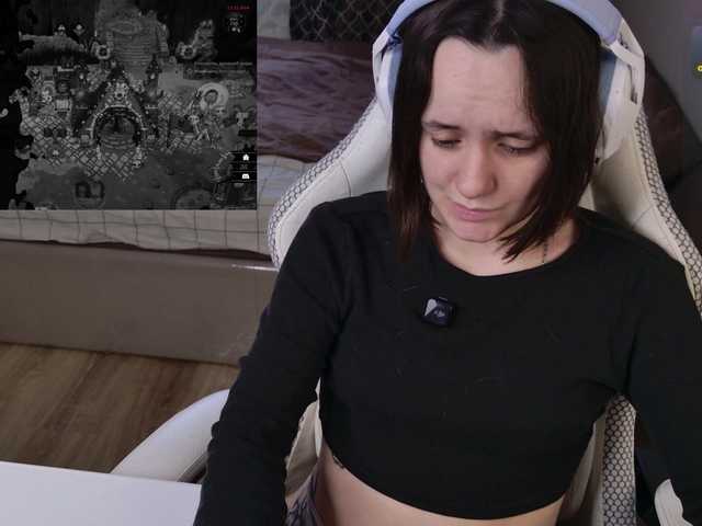 LunaL0ve live webcam show
