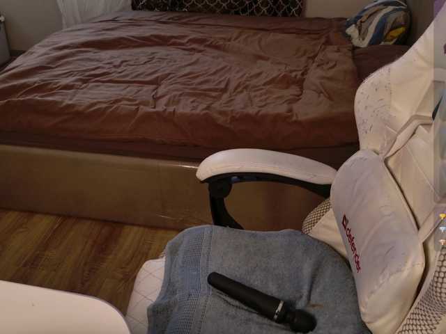 LunaL0ve, live now on BongaCams
