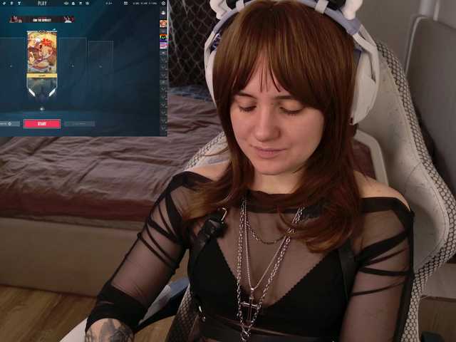 LunaL0ve live cam preview