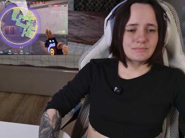 LunaL0ve live webcam show