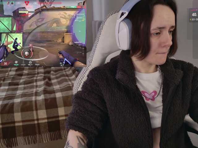 LunaL0ve's BongaCams show and profile