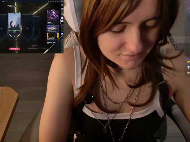LunaL0ve live cam on BongaCams