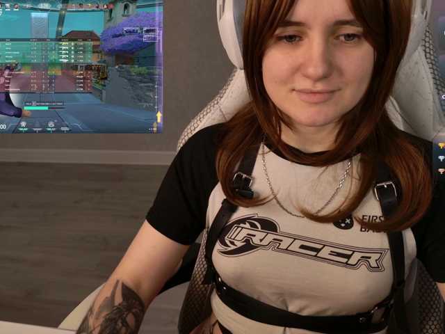 LunaL0ve live cam preview