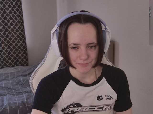 LunaL0ve's BongaCams show and profile