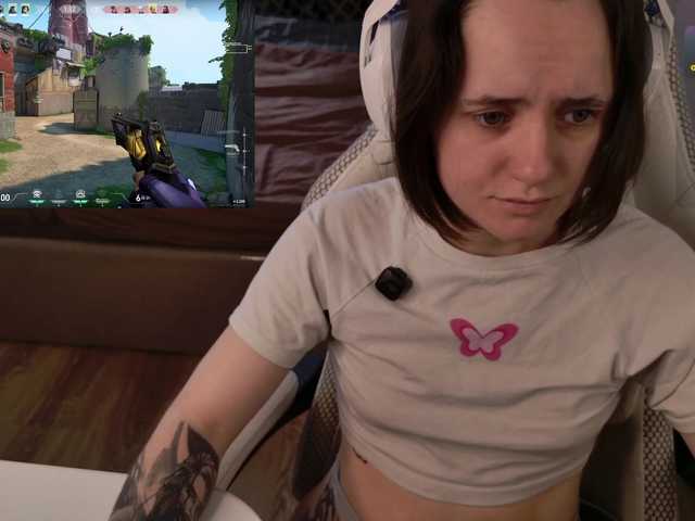 LunaL0ve live webcam show