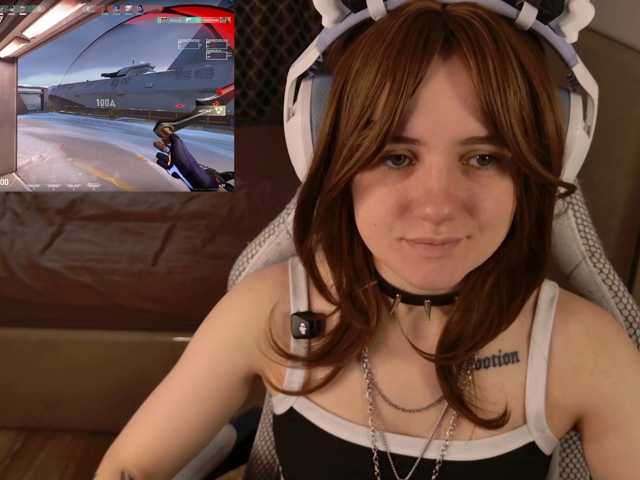LunaL0ve live cam preview