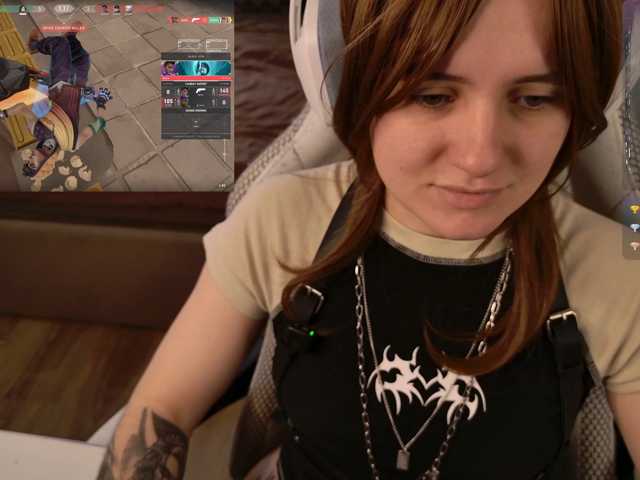 LunaL0ve, live now on BongaCams