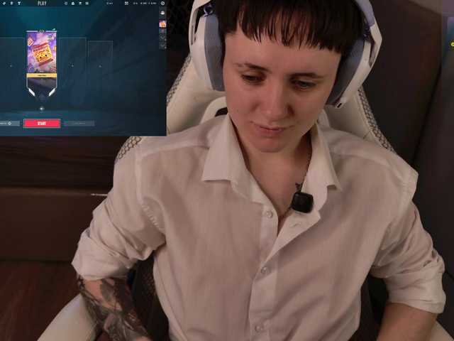LunaL0ve live webcam show