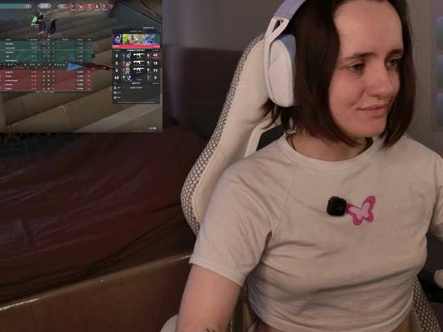 LunaL0ve live webcam show