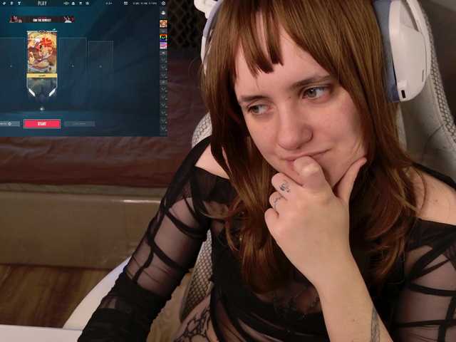 LunaL0ve live cam preview