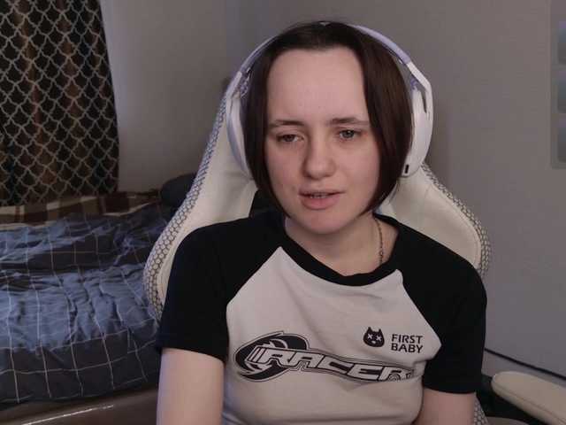 LunaL0ve's BongaCams show and profile