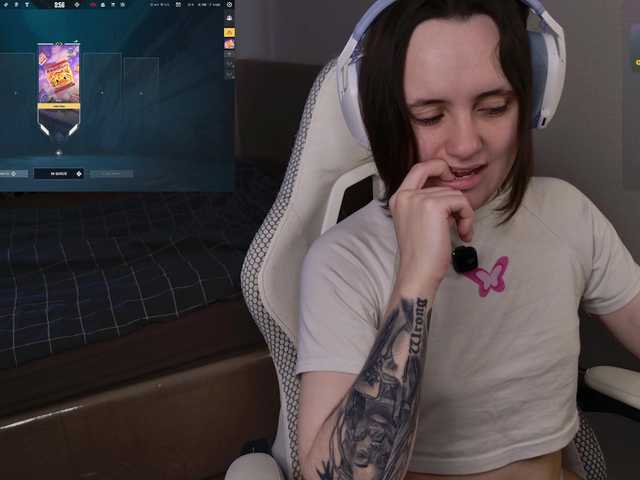 LunaL0ve live webcam show