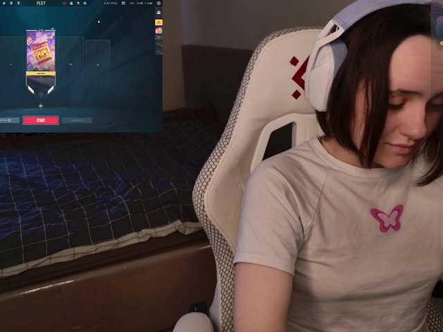 LunaL0ve live webcam show