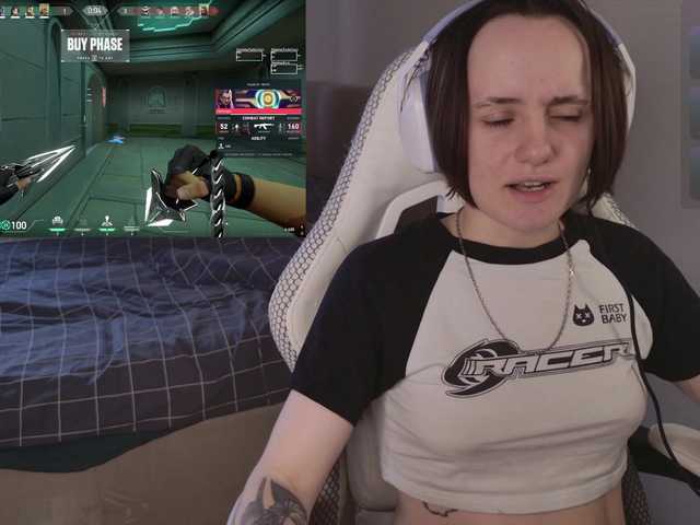 LunaL0ve's BongaCams show and profile