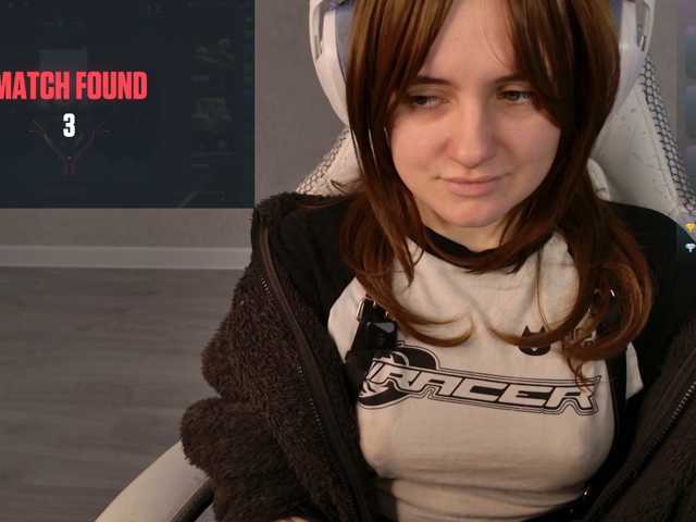 LunaL0ve live cam preview