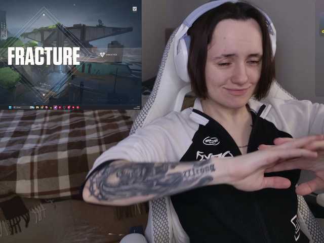 LunaL0ve webcam