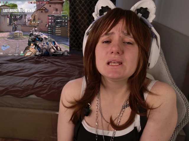 LunaL0ve live cam preview