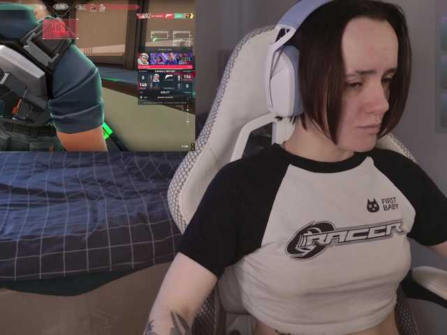 LunaL0ve's BongaCams show and profile