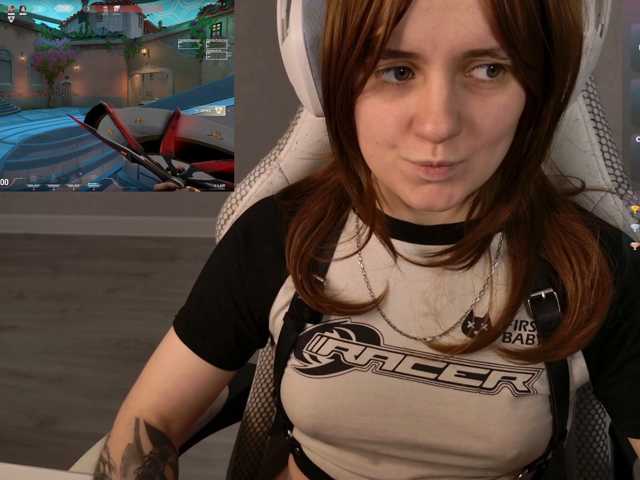 LunaL0ve live cam preview