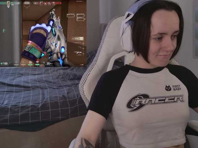 LunaL0ve's BongaCams show and profile