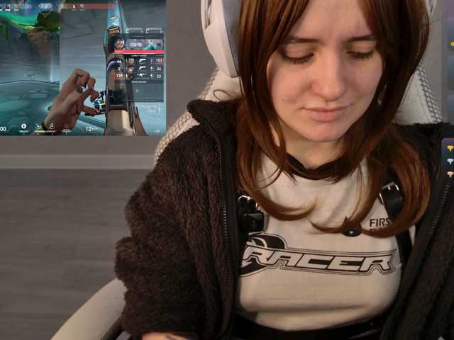 LunaL0ve live cam preview